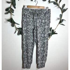 Cloth & Stone Gray Patterned Joggers